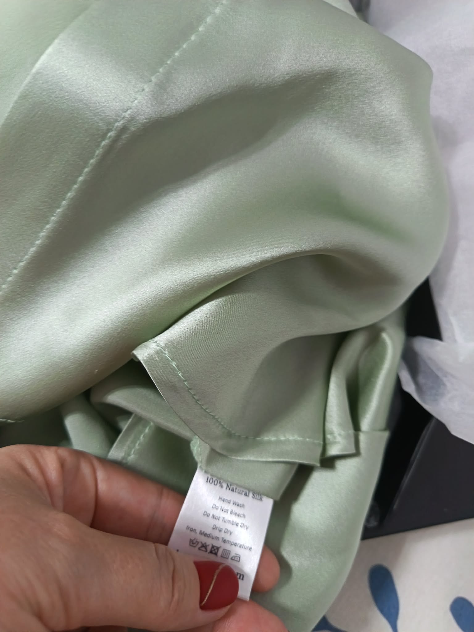 Cămașă de noapte din Mătase Naturală 100% de dud, Verde Fistic, Certificat OEKO-TEX® Standard 100 - KATERINNA - imagine 10